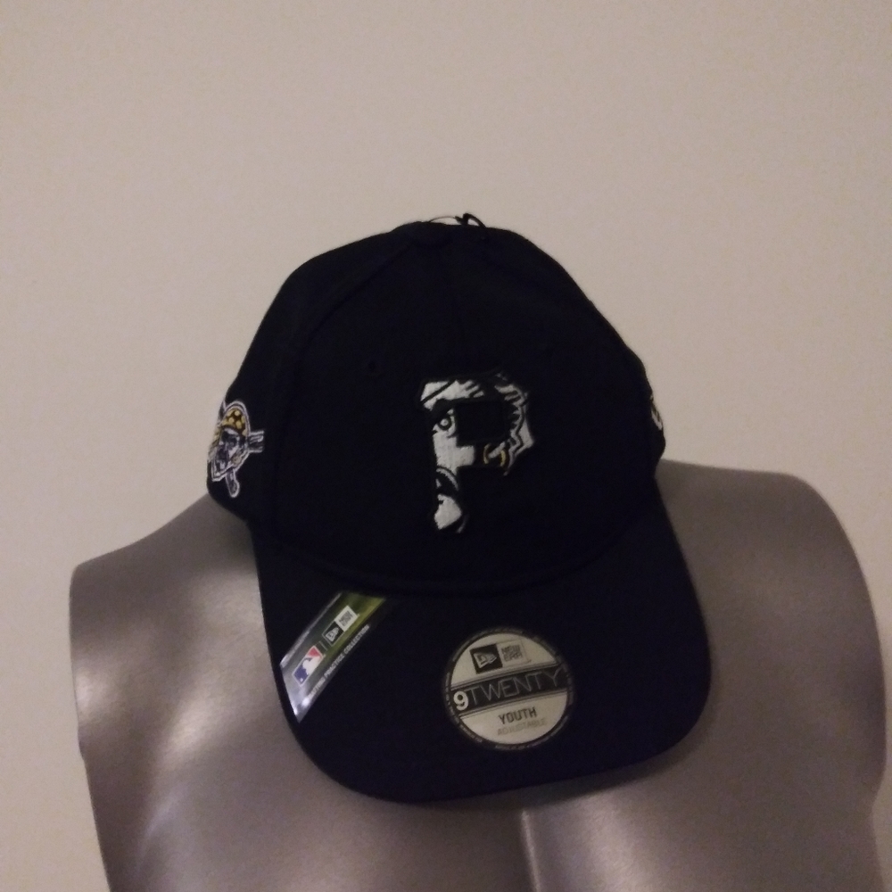 Authentic Pirates baseball snapback for youth